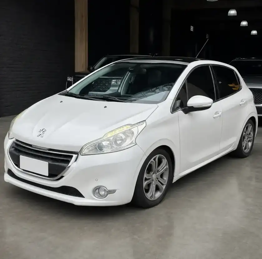 Peugeot 208 1.6 Feline Pack Cuir 2017 - foto 1