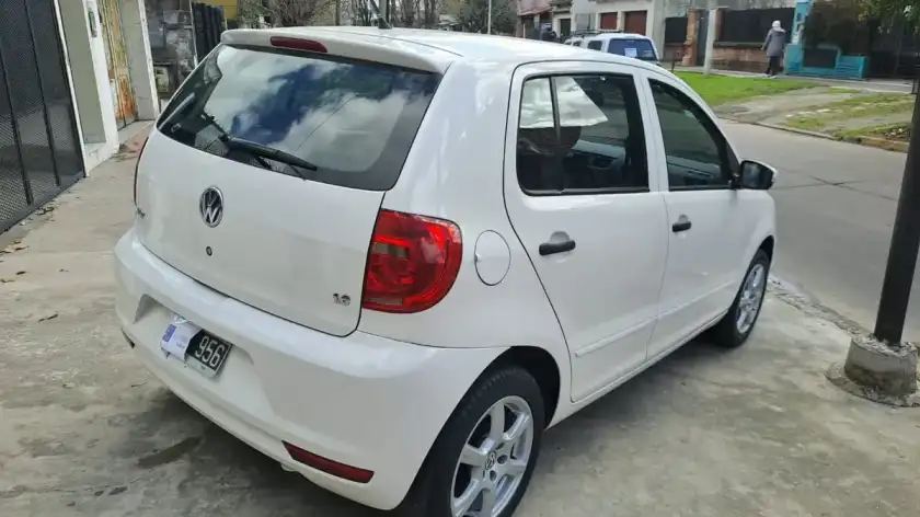 Volkswagen Fox 1.6 Comfortline Pack 5 P 2013 - foto 4