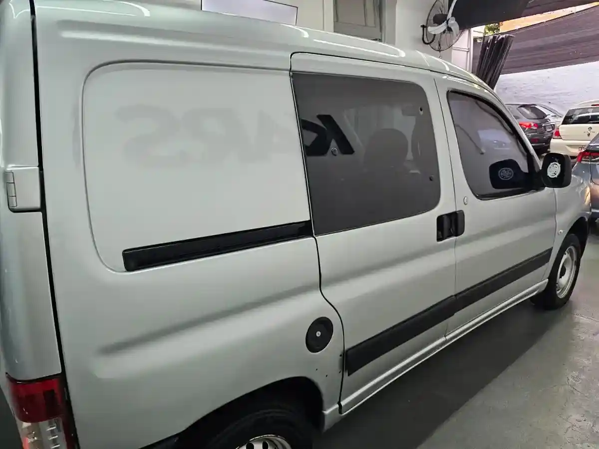 Citroën Berlingo 1.4 Bussines 75Cv Mixto 2018 - foto 5