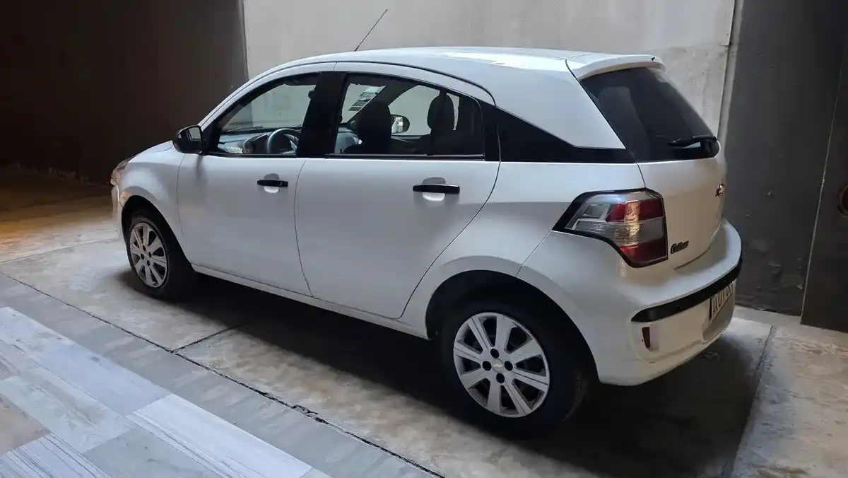 Chevrolet Agile 1.4 Ls 2015 - foto 3