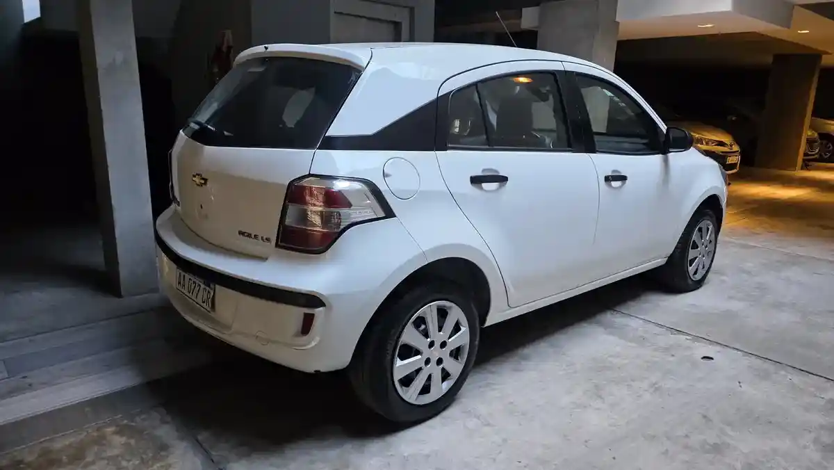 Chevrolet Agile 1.4 Ls 2015 - foto 5