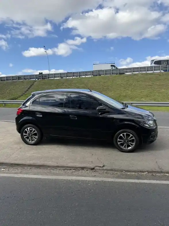 Chevrolet Onix 1.4 Ltz At 98Cv 2016 - foto 2