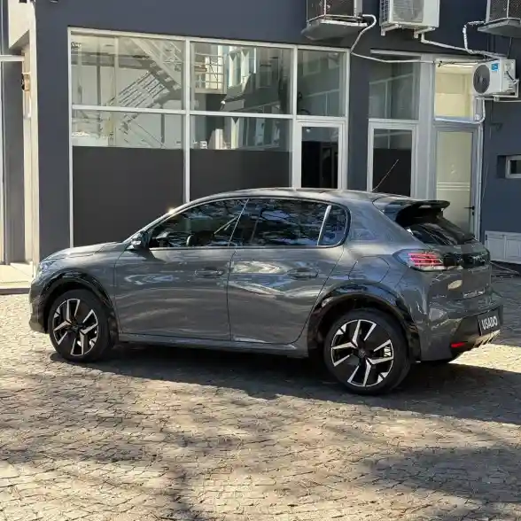 Peugeot 208 1.0T Gt 2024 - foto 4