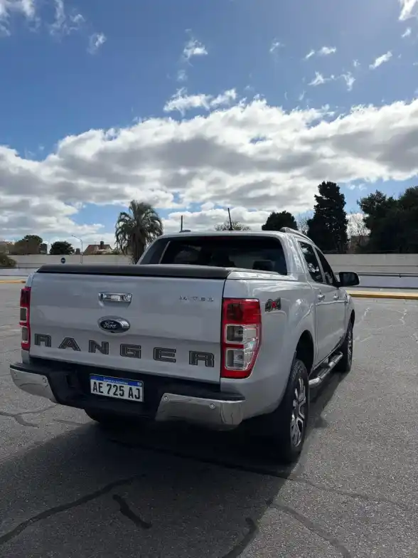 Ford Ranger 3.2 Cd Limited Tdci 200Cv 2021 - foto 5