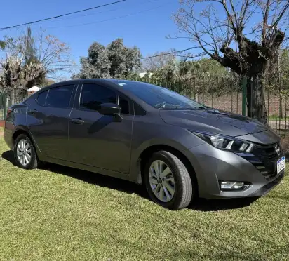 Nissan Versa 1.6 Sense Mt 2023 - foto 1