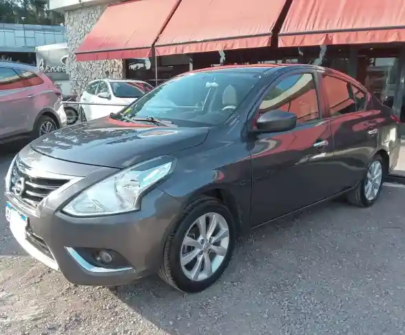 Nissan Versa 1.6 Advance Mt 2016 - foto 1