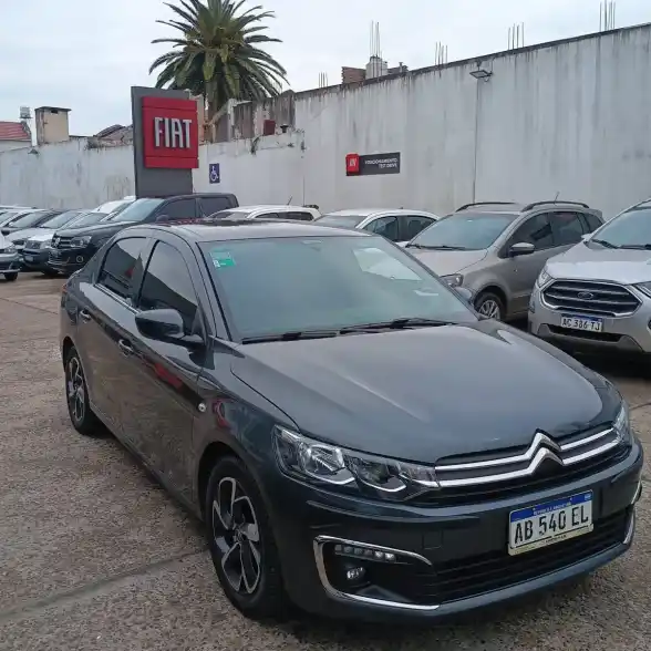 Citroën C-Elysee 1.6 Shine Vti 115 At 2017 - foto 3