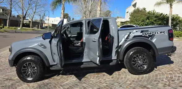 Ford Ranger Raptor 3.0L V6 Ecoboost Biturbo Cabina Doble 4X4 2024 - foto 3