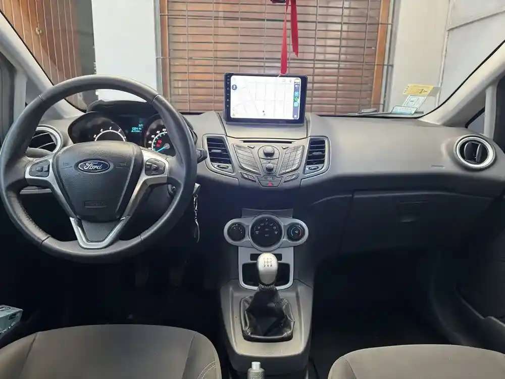 Ford Fiesta Kinetic Design 1.6 Se 2016 - foto 4