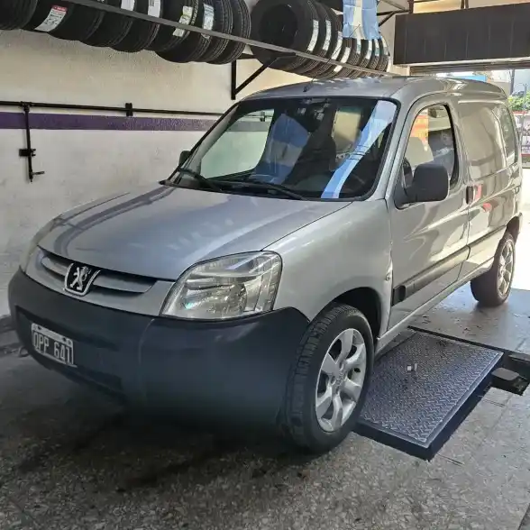 Peugeot Partner 2015 - foto 1