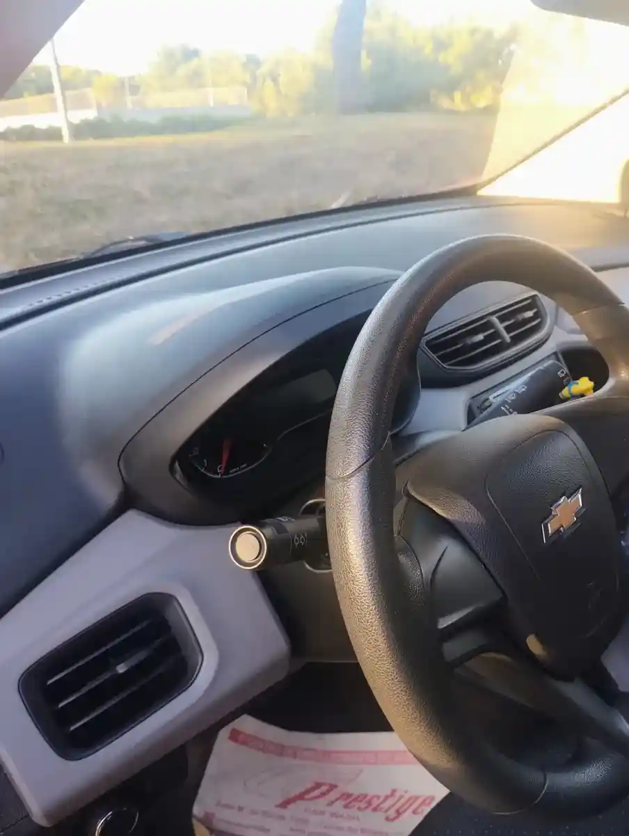 Chevrolet Onix Joy Sp 1.4 N Ls Mt + 2018 - foto 4