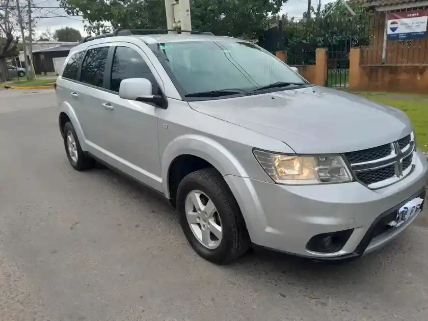Dodge Journey 2.4 Sxt Atx (3 Filas) 2011 - foto 4