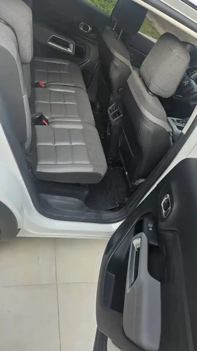 Citroën C5 Aircross 1.6 Thp Eat6 Feel Pack 2022 - foto 4