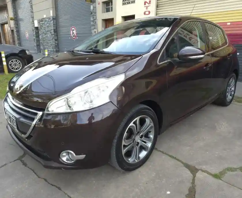 Peugeot 208 1.6 Feline Pack Cuir 2015 - foto 1