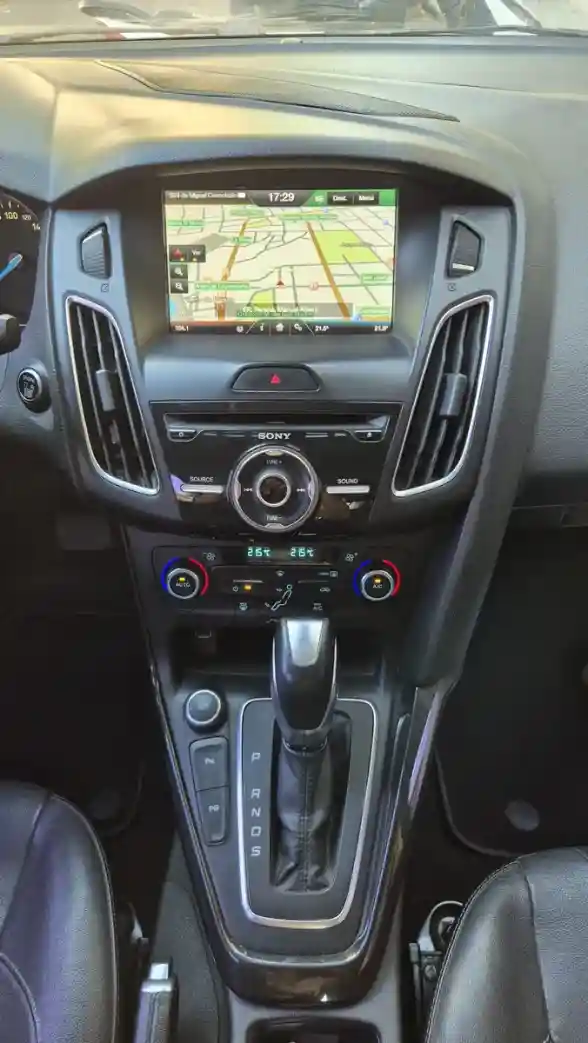 Ford Focus Iii 2.0 Sedan Titanium At6 2015 - foto 5
