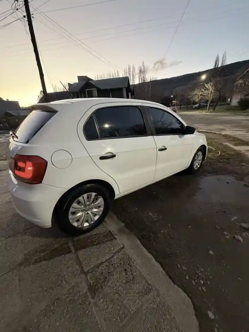 Volkswagen Gol Trend 1.6 Trendline 101Cv 2018 - foto 2