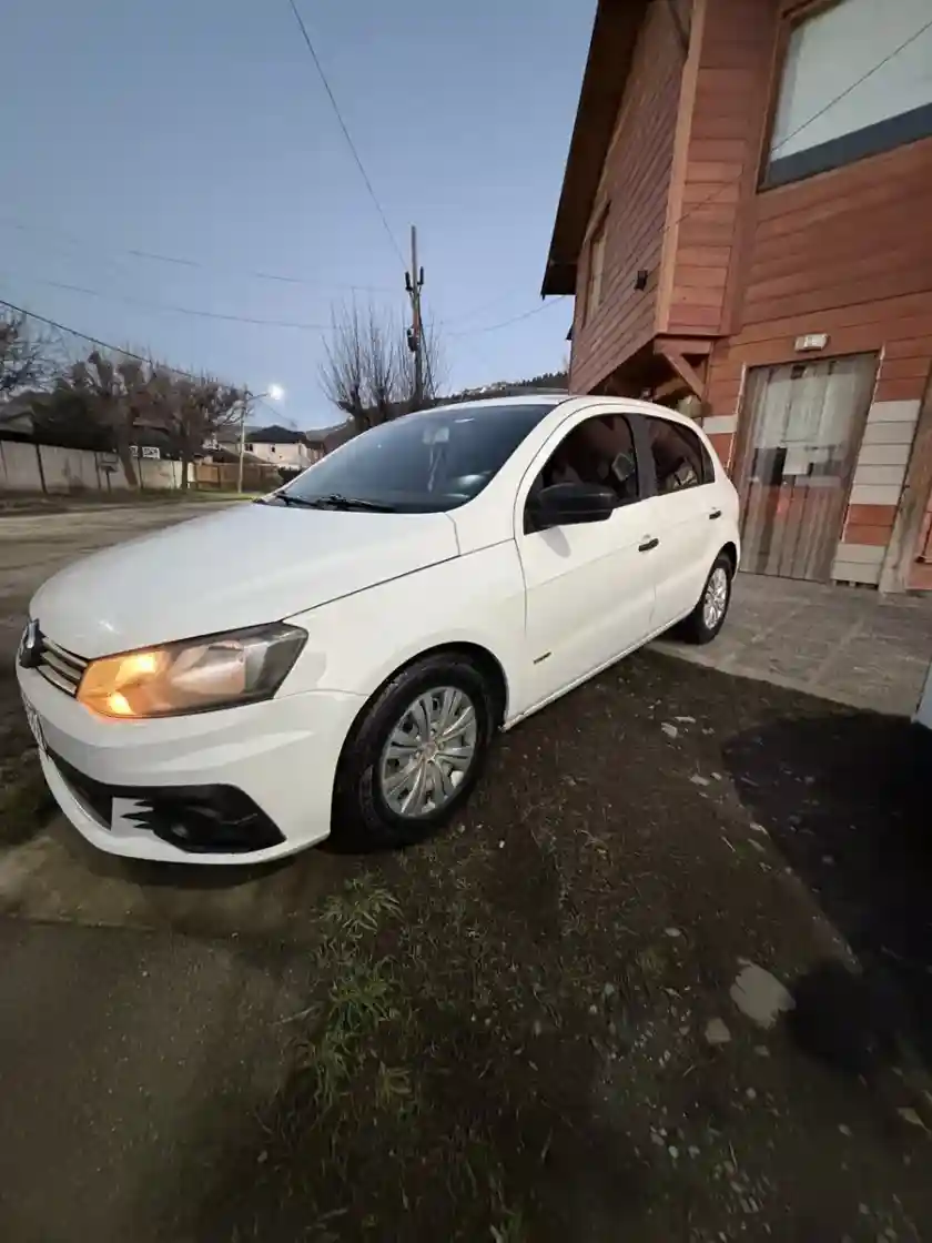 Volkswagen Gol Trend 1.6 Trendline 101Cv 2018 - foto 5