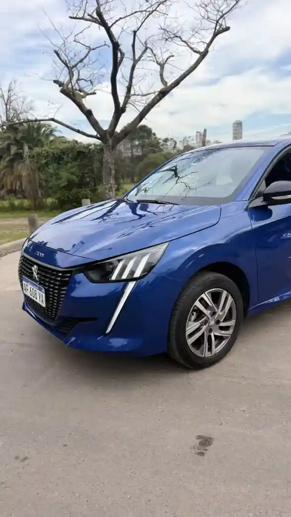 Peugeot 208 1.6 Feline Tiptronic 2022 - foto 2