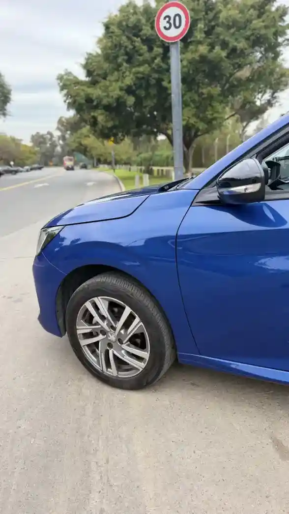 Peugeot 208 1.6 Feline Tiptronic 2022 - foto 3
