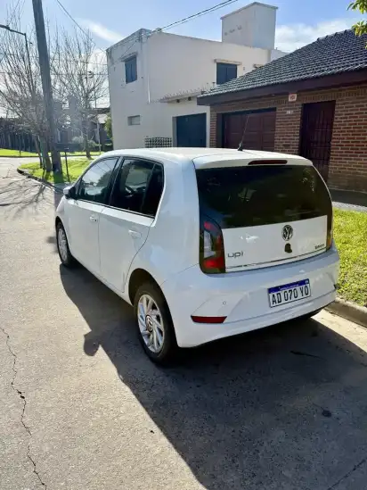 Volkswagen Up! 1.0 High Up! 75Cv 5 P 2018 - foto 2