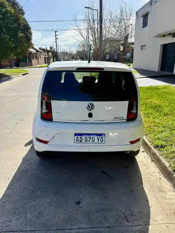 Volkswagen Up! 1.0 High Up! 75Cv 5 P 2018 - foto 3