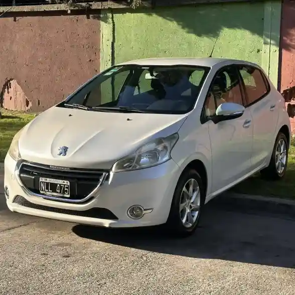 Peugeot 208 1.5 Allure Touchscreen 2014 - foto 3