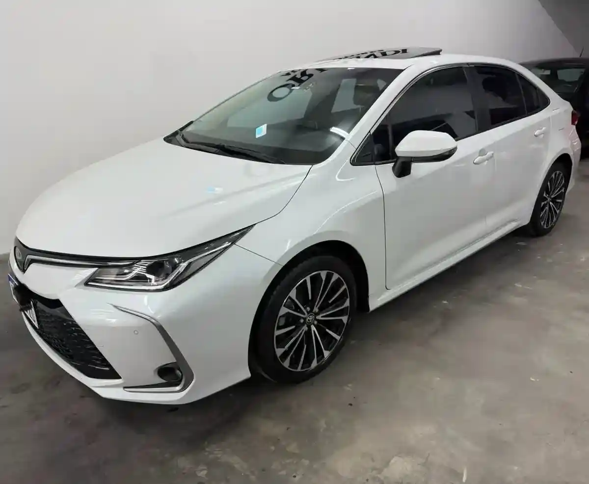 Toyota Corolla 2024 - foto 1