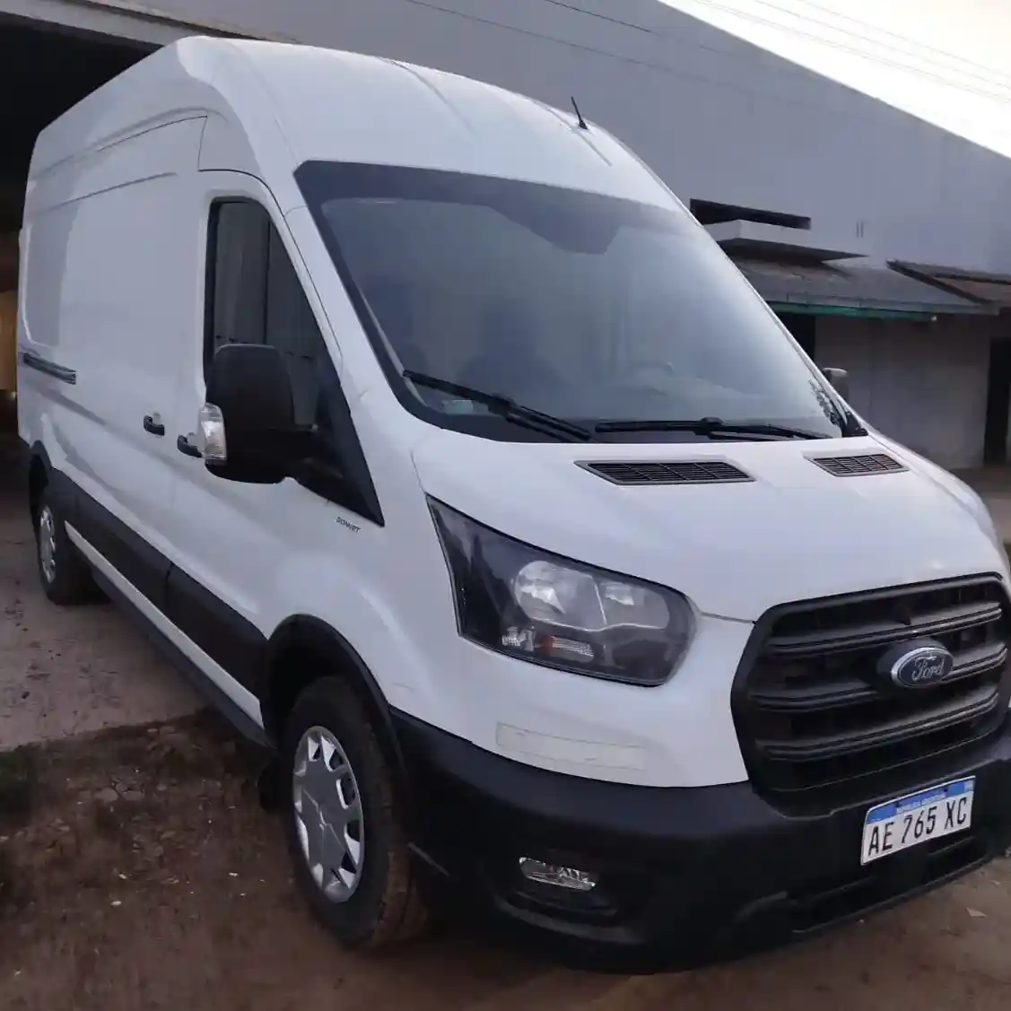 Ford Transit 2021 - foto 1