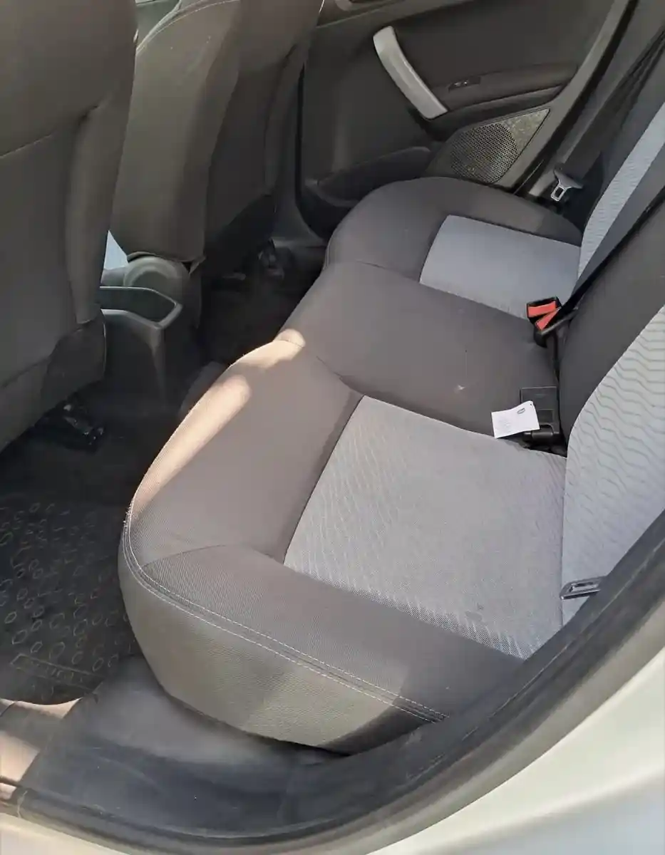 Peugeot 208 1.5 Allure Touchscreen 2015 - foto 5