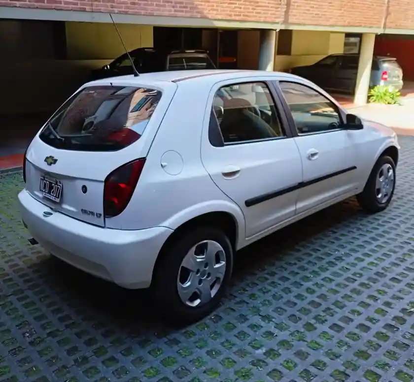 Chevrolet Celta 1.4 Lt Ab+Abs 2013 - foto 4