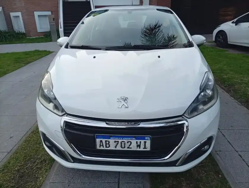 Peugeot 208 1.6 Allure Nav Tiptronic 2017 - foto 3
