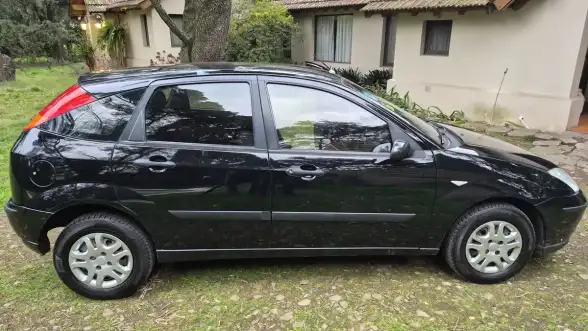 Ford Focus 1.6 Ambiente 2007 - foto 2