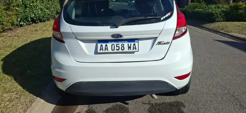 Ford Fiesta Kinetic 1.6 Se 120Cv 2016 - foto 3