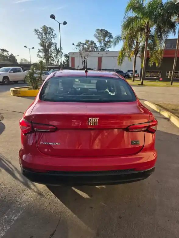 Fiat Cronos 1.8 16V Precision 2018 - foto 2