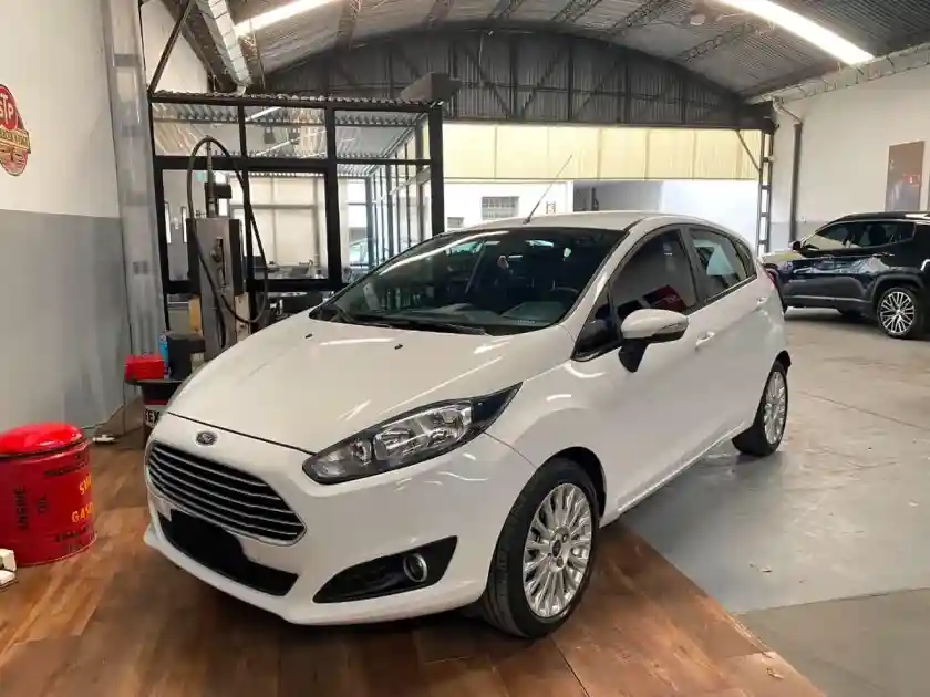 Ford Fiesta Kinetic 1.6 Se Powershift 120Cv 2017 - foto 2