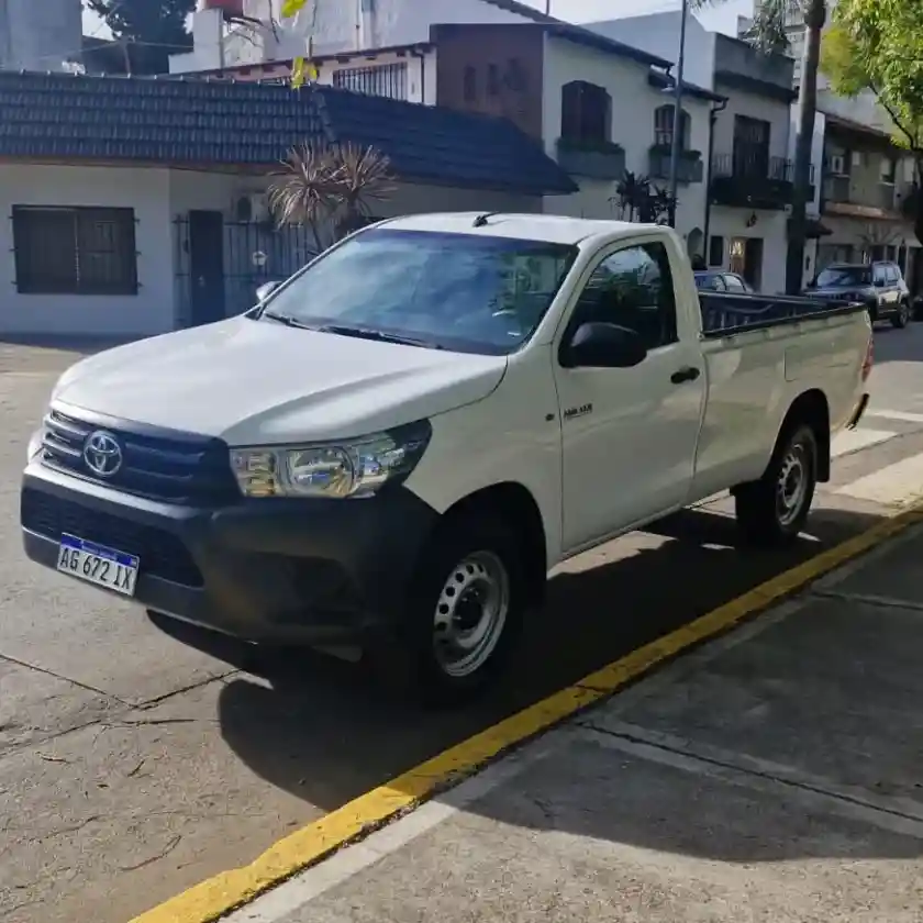 Toyota Hilux Pick-Up 2024 - foto 1