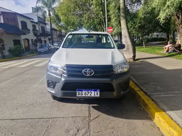 Toyota Hilux Pick-Up 2.4 Cs Dx 150Cv 4X2 2024 - foto 4