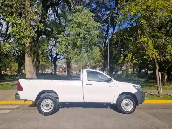 Toyota Hilux Pick-Up 2.4 Cs Dx 150Cv 4X2 2024 - foto 5