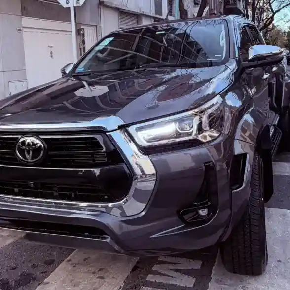 Toyota Hilux Pick-Up 2024 - foto 1
