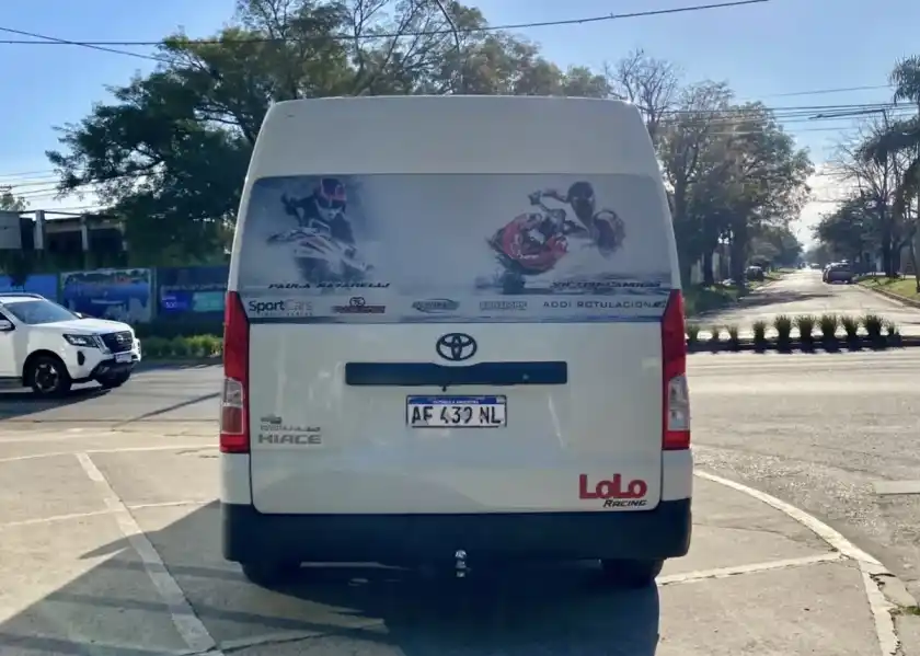 Toyota Hiace 2.8 Tdi Furgón 6At L2H2 3A 5P 2022 - foto 5