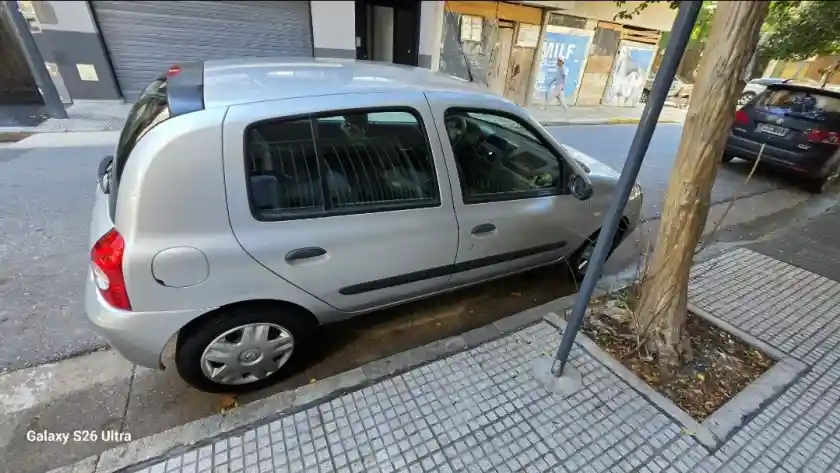 Renault Clio Pack Plus 5 Puertas 2011 - foto 5