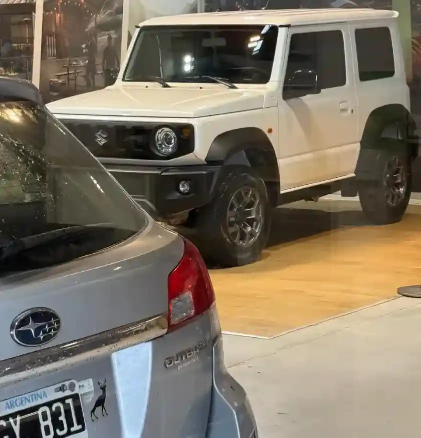 Suzuki Jimmy 3 Puertas Jlx At 2025 - foto 3