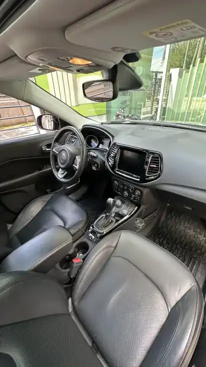 Jeep Compass 2.4 Longitude Plus 4X4 2019 - foto 2