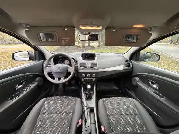 Renault Fluence 1.6 Ph2 Dynamique Pack 110Cv 2015 - foto 3