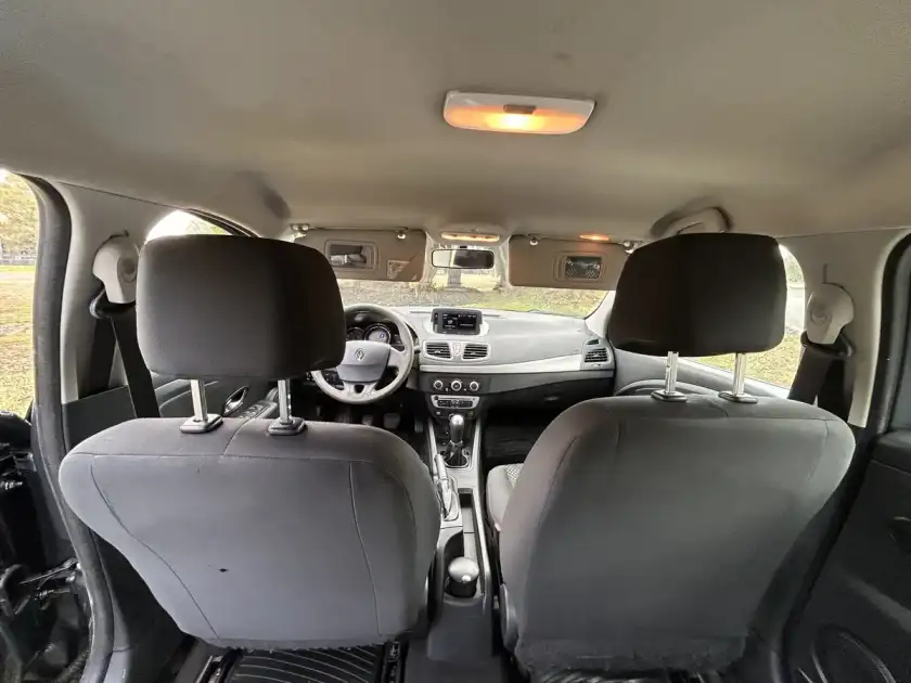 Renault Fluence 1.6 Ph2 Dynamique Pack 110Cv 2015 - foto 4