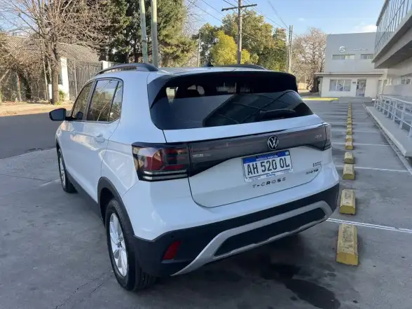 Volkswagen T-Cross 1.0 200 Tsi Trendline Aut 2025 - foto 2