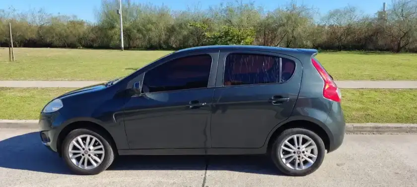 Fiat Palio 1.6 Essence 115Cv Pack Seguridad 2014 - foto 3