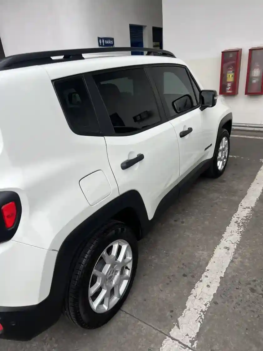 Jeep Renegade 1.8 Sport 2022 - foto 3