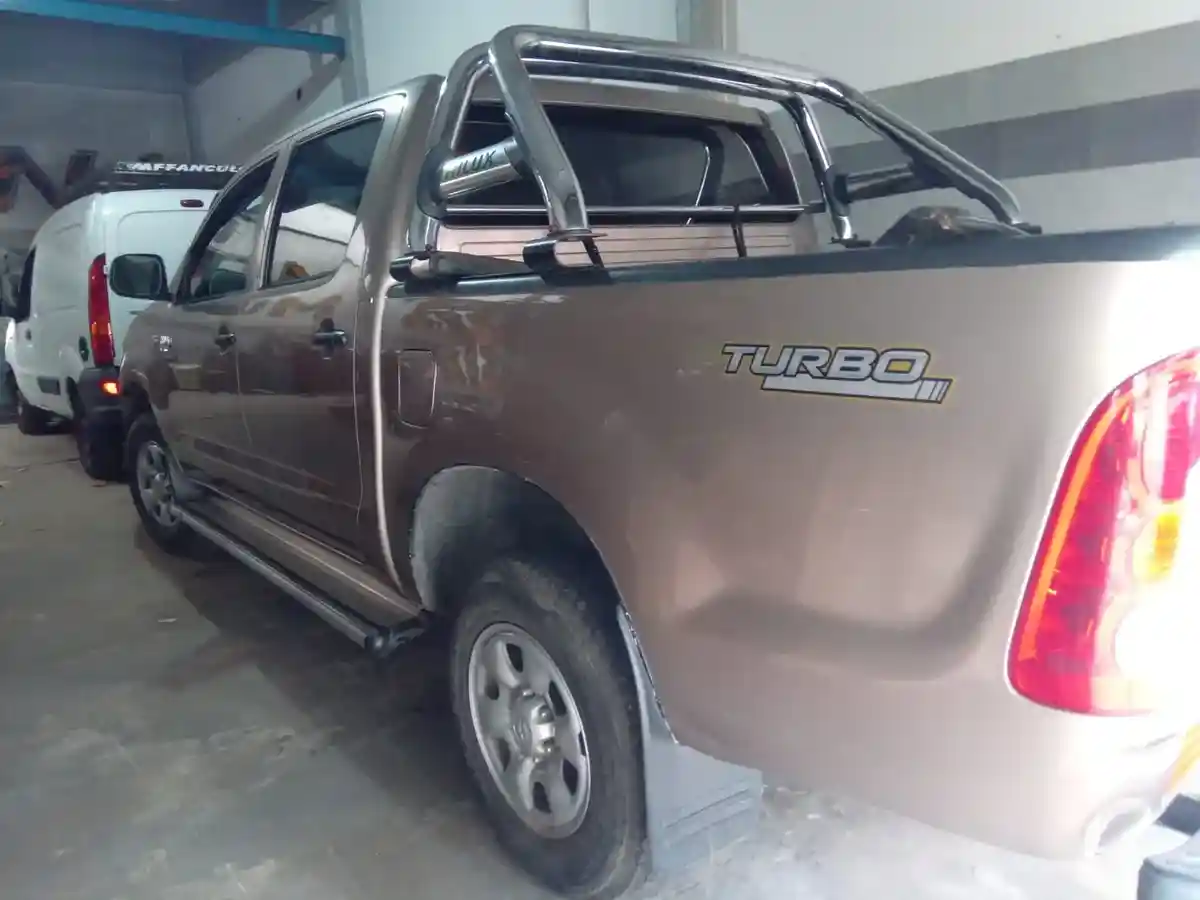 Toyota Hilux 2.7 S/Cab 4X2 N Dx 2006 - foto 3