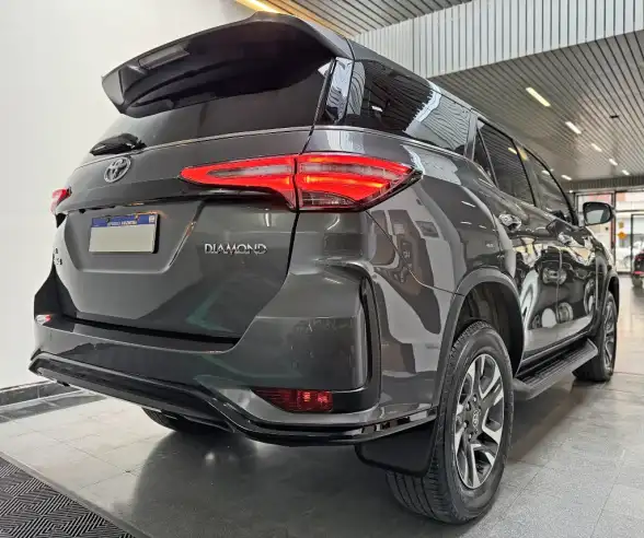 Toyota Sw4 2.8 Tdi Diamond 4X4 7As 6At 2022 - foto 4